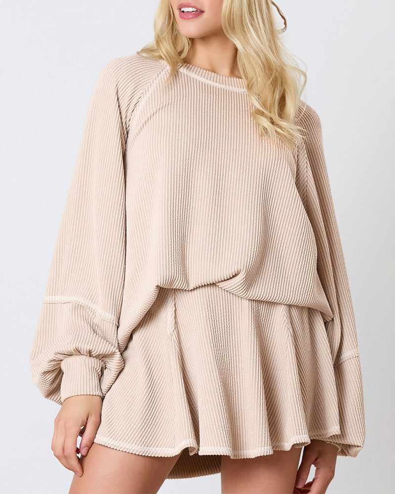 Women's 2 Piece Textured Set Lantern Sleeve Side Slit Loose Top and Ruffle A Line Skort - Image 6