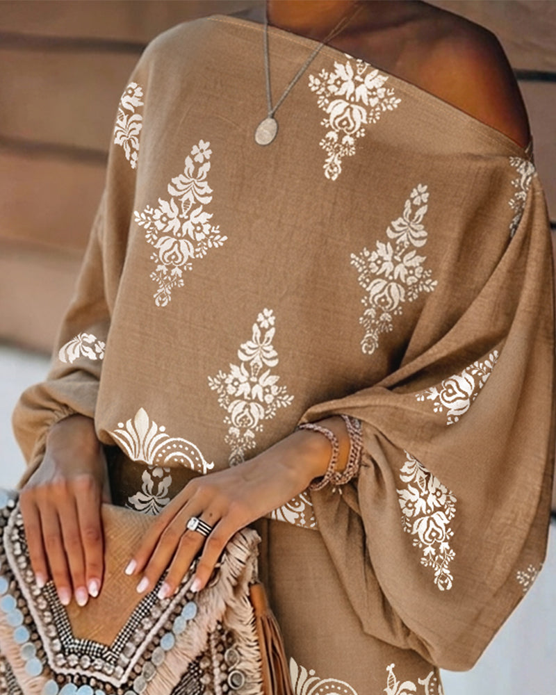 Women's Vintage Print Two-Piece Set Off-Shoulder Batwing Sleeve Top and High-Waisted Shorts Casual Vacation Set - Image 5