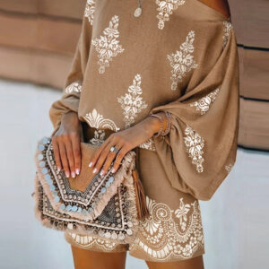 Women's Vintage Print Two-Piece Set Off-Shoulder Batwing Sleeve Top and High-Waisted Shorts Casual Vacation Set