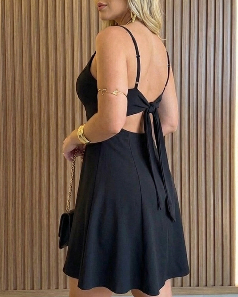 Women's Hollow Out Party Dress Backless Tied Cut Out A-Line Dress Sleeveless Cami Sundress with Pockets - Image 3