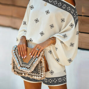 Women's Boho Vintage Print 2-Piece Set Off-Shoulder Lantern Sleeve Top and High-Waisted Shorts Casual Beach Vacation Outfit
