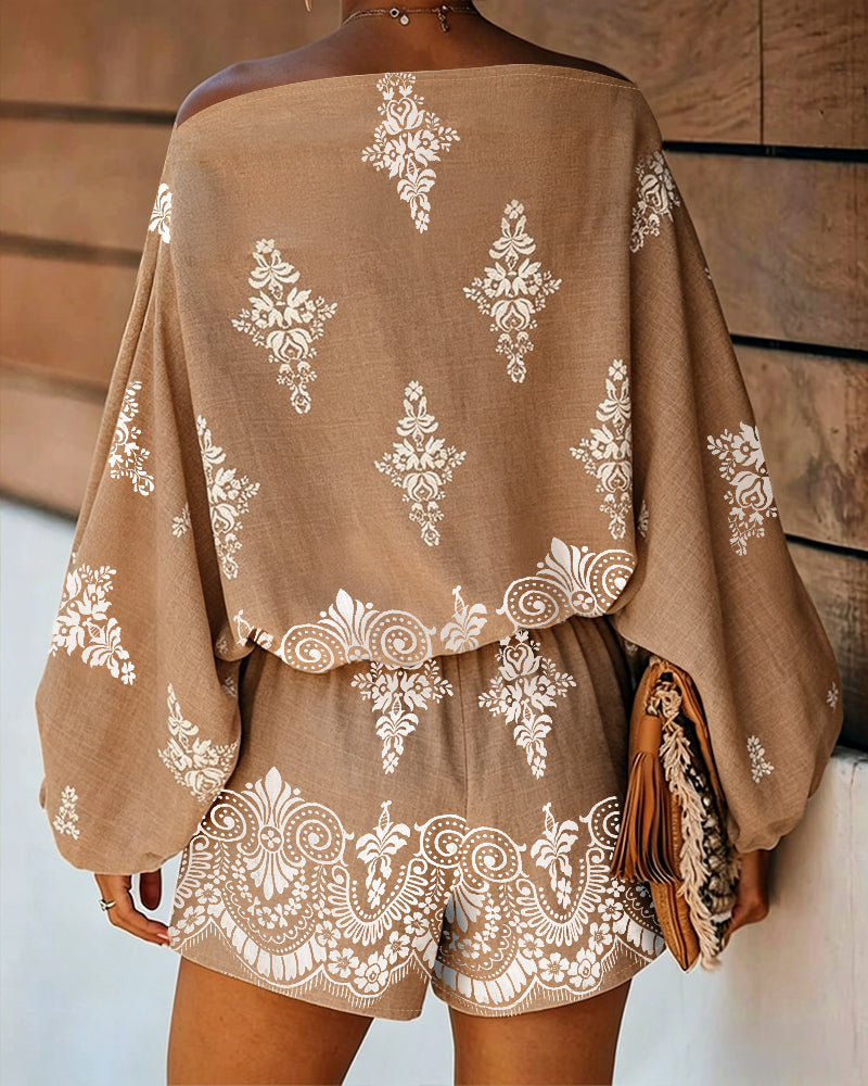 Women's Vintage Print Two-Piece Set Off-Shoulder Batwing Sleeve Top and High-Waisted Shorts Casual Vacation Set - Image 2