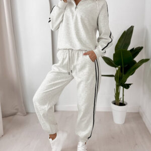 Women's Contrast Side Stripe Two Piece Sweatsuit Half Zip Sweatshirt and High Waisted Joggers Set Casual Tracksuit
