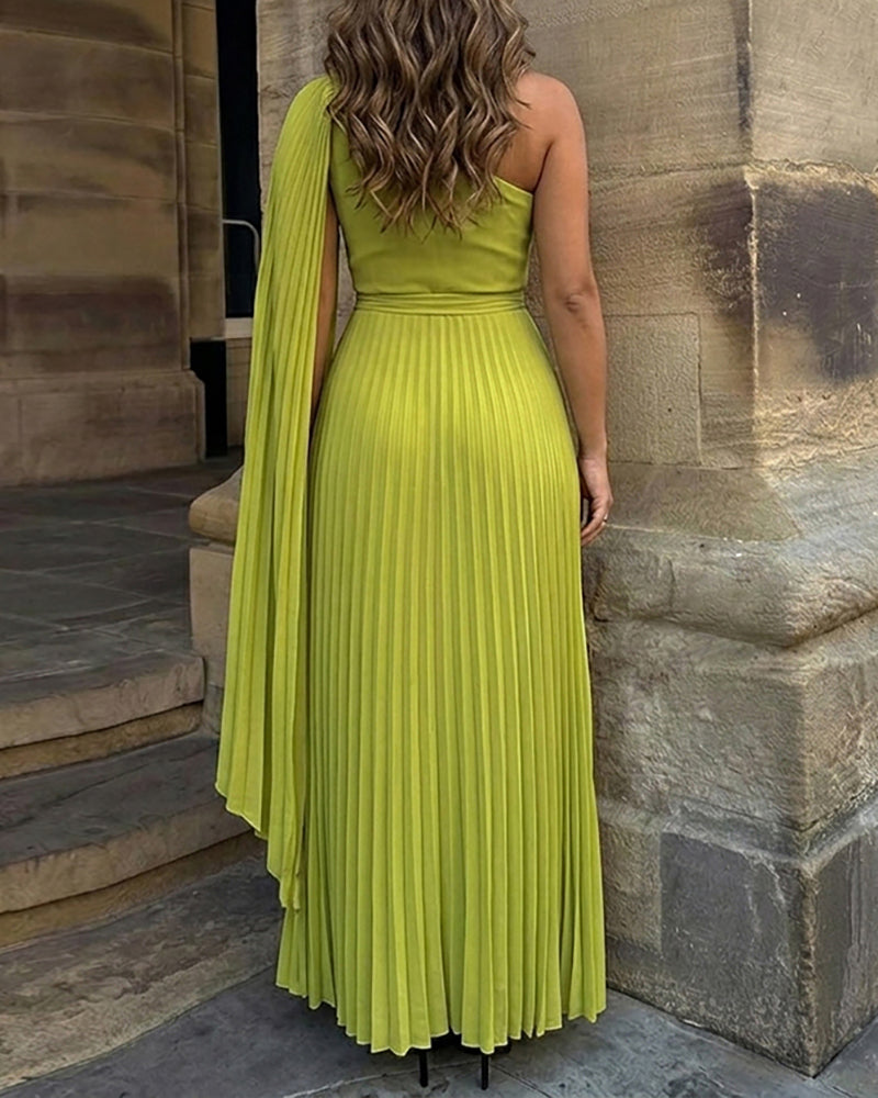 CHICME Women's One-Shoulder Pleated Maxi Dress Asymmetric Draped Cape Sleeve Twist Front Party Dress Elegant High-Waist Evening Dress - Image 2