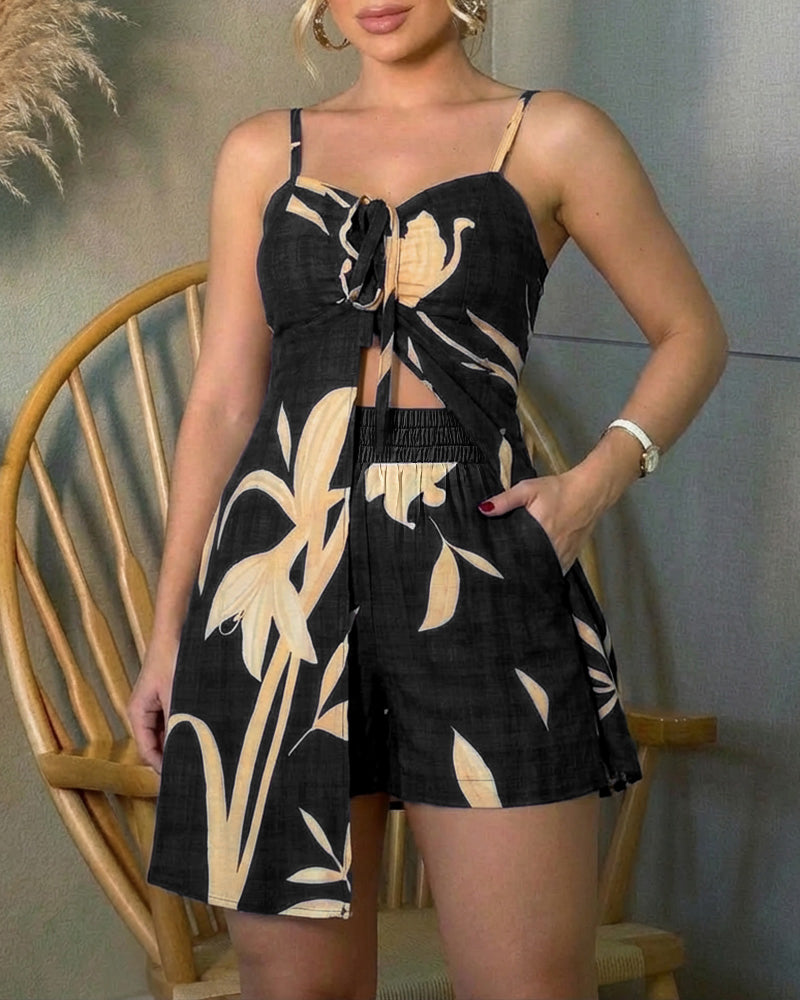 Women's 2 Piece Tropical Floral Vacation Set Sweetheart Neck Slit Cami Top and Shorts Set Casual Beach Outfits - Image 8