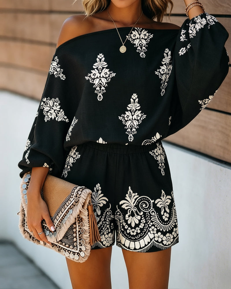 Women's Vintage Print Two-Piece Set Off-Shoulder Batwing Sleeve Top and High-Waisted Shorts Casual Vacation Set - Image 10